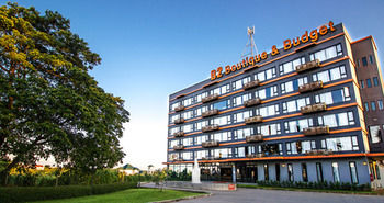 B2 Mahidol Boutique and Budget Hotel