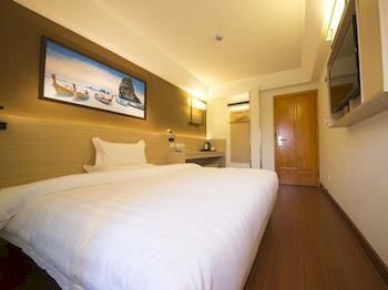 Locals Inn Old City Chiang Mai