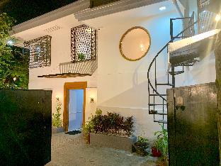 Courtyard Hotel