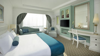 Al Habtoor Grand Resort, Autograph Collection in Dubai