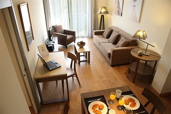 AB Sagrada Familia Premium in Barcelona
