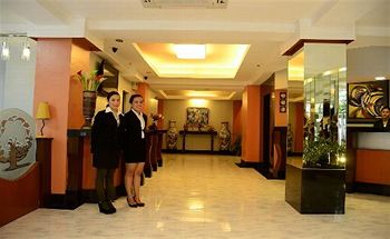 Silver Oaks Suite Hotel