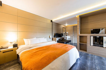 Tara Hotel