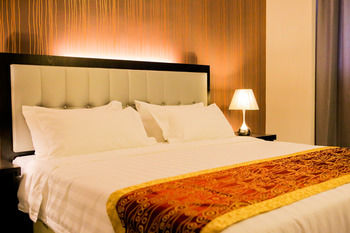 The Grand Campbell Hotel